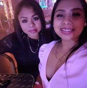 Meet your Posher, Yaneli